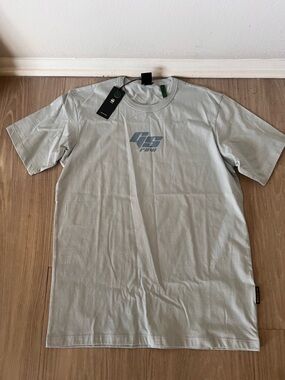 G-Star Light Gray Crewneck Tee with Subtle Tag Detail